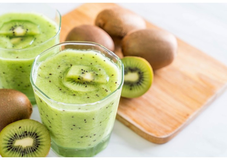 Smoothie pomme kiwi basilic